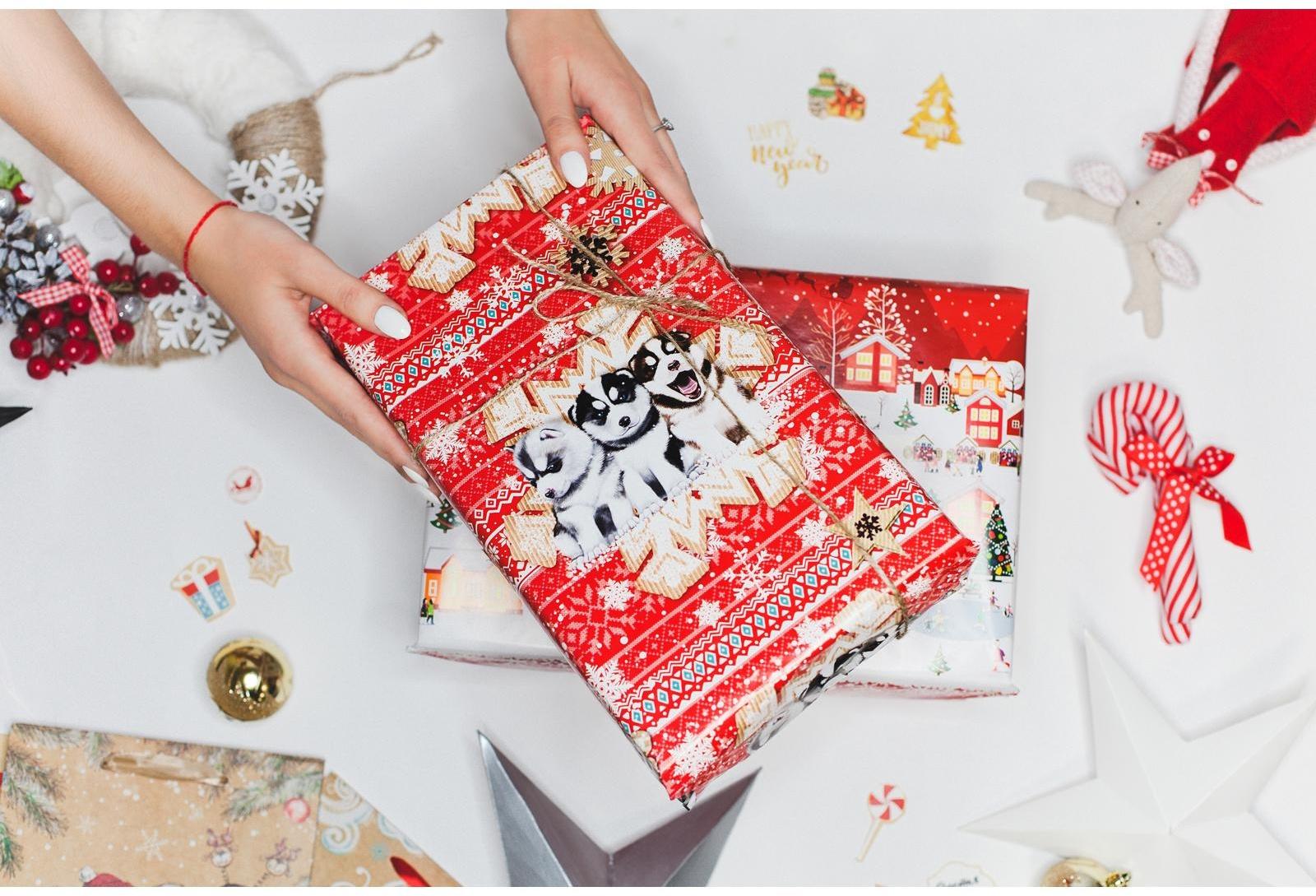 Бумага упаковочная глянцевая «А в городе зима», 70 × 100 см / 10 шт.