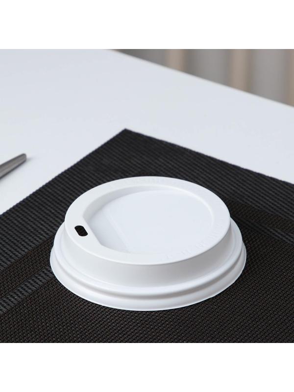 Крышка одноразовая на стакан, d=9 см, с отверстием, цвет белый