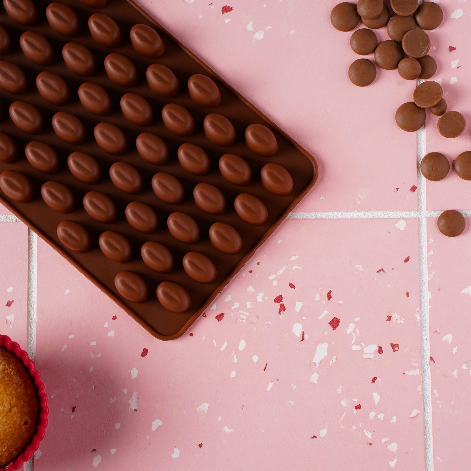 Форма для шоколада Доляна «Кофейные бобы», 18,5×11 см, 55 ячеек