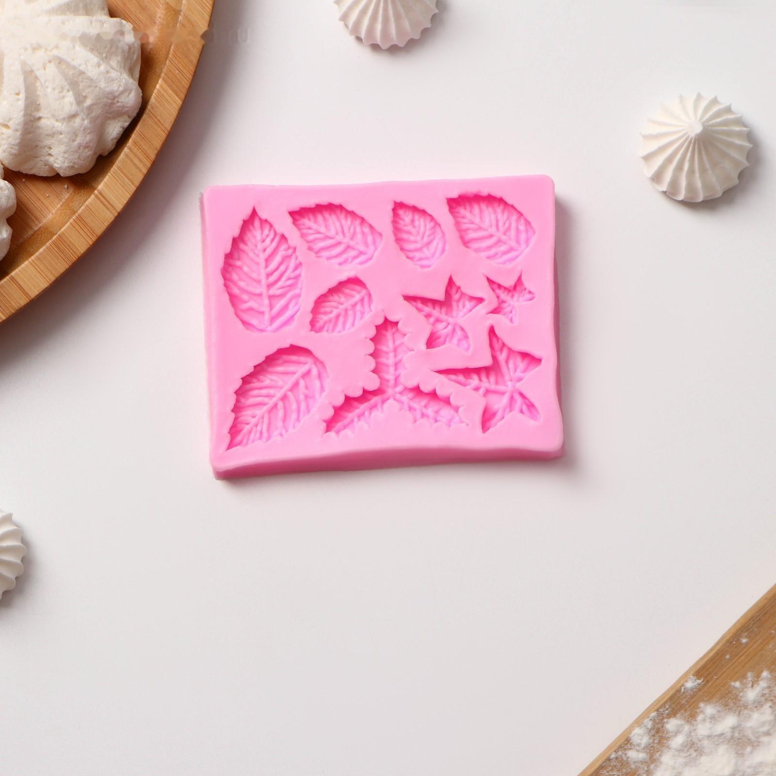 Молд «Листики», 9×7,2 см