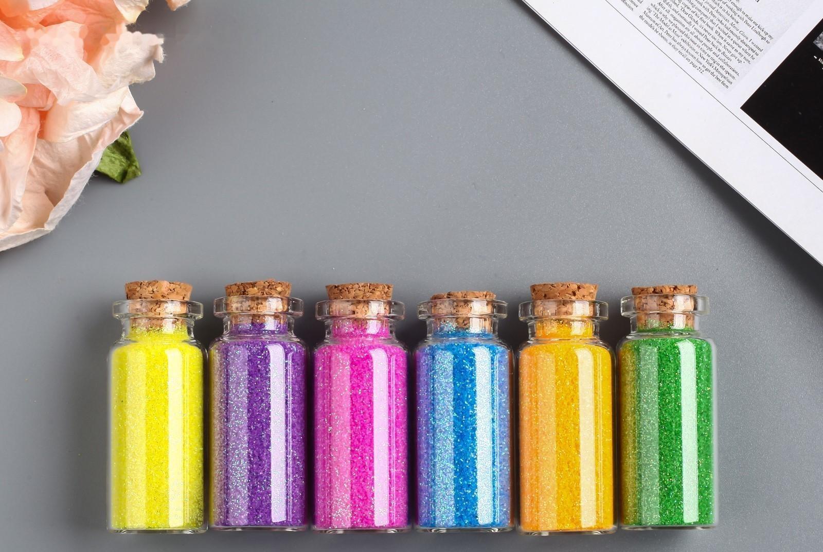 Глиттер в баночке с пробкой 