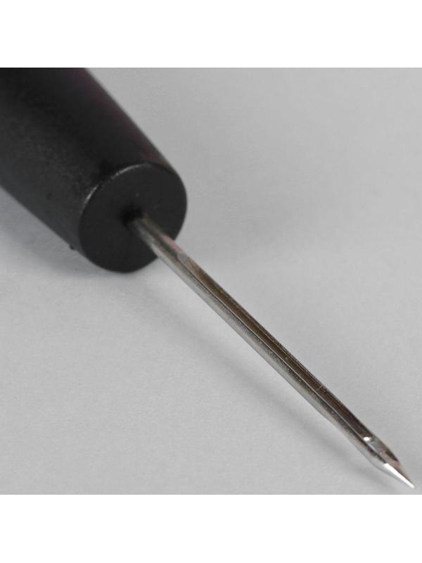 Шило швейное, с отверстием на конце, d = 2,3 мм, 15,5 × 2 см