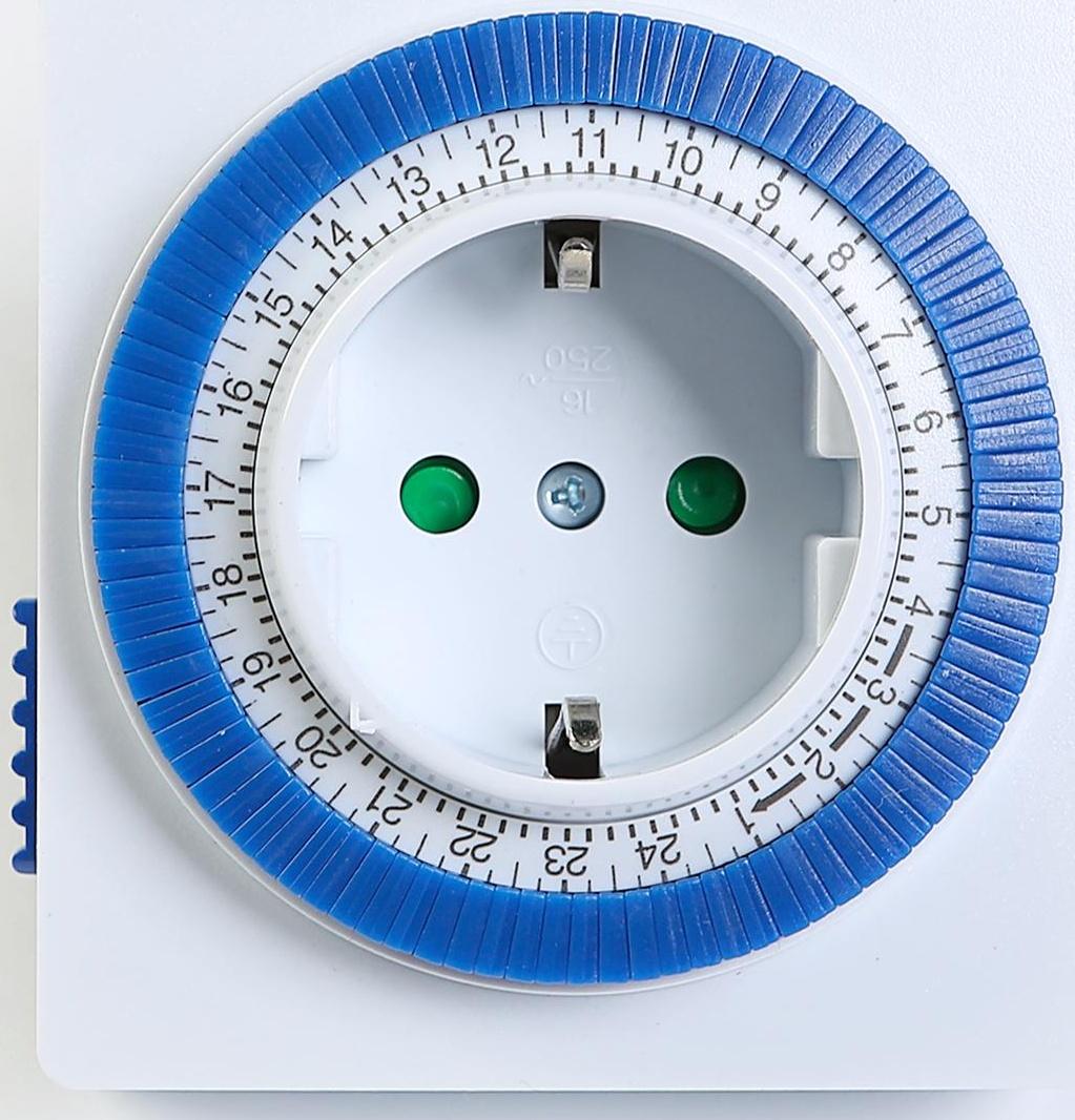 Таймер розеточный Smartbuy, механический, 3500 Вт, 96 вкл./выкл. сутки, интервал 15 мин