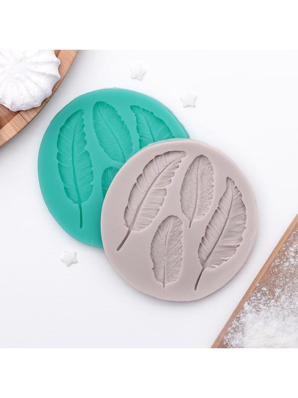 Молд «Пёрышко», 9×8,6 см, цвет МИКС