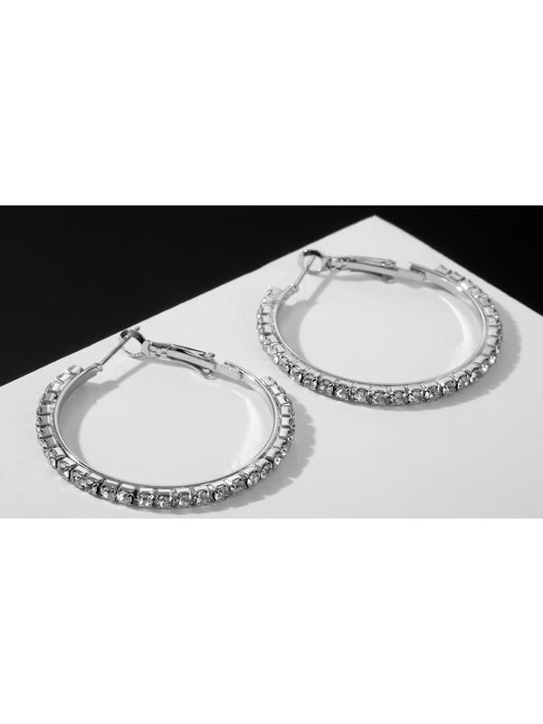 Серьги-кольца Princess дорожка, цвет белый в серебре, d=4 см