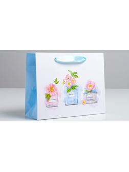 Пакет подарочный ламинированный «С пожеланиями...» 22 × 17.5 × 8 см