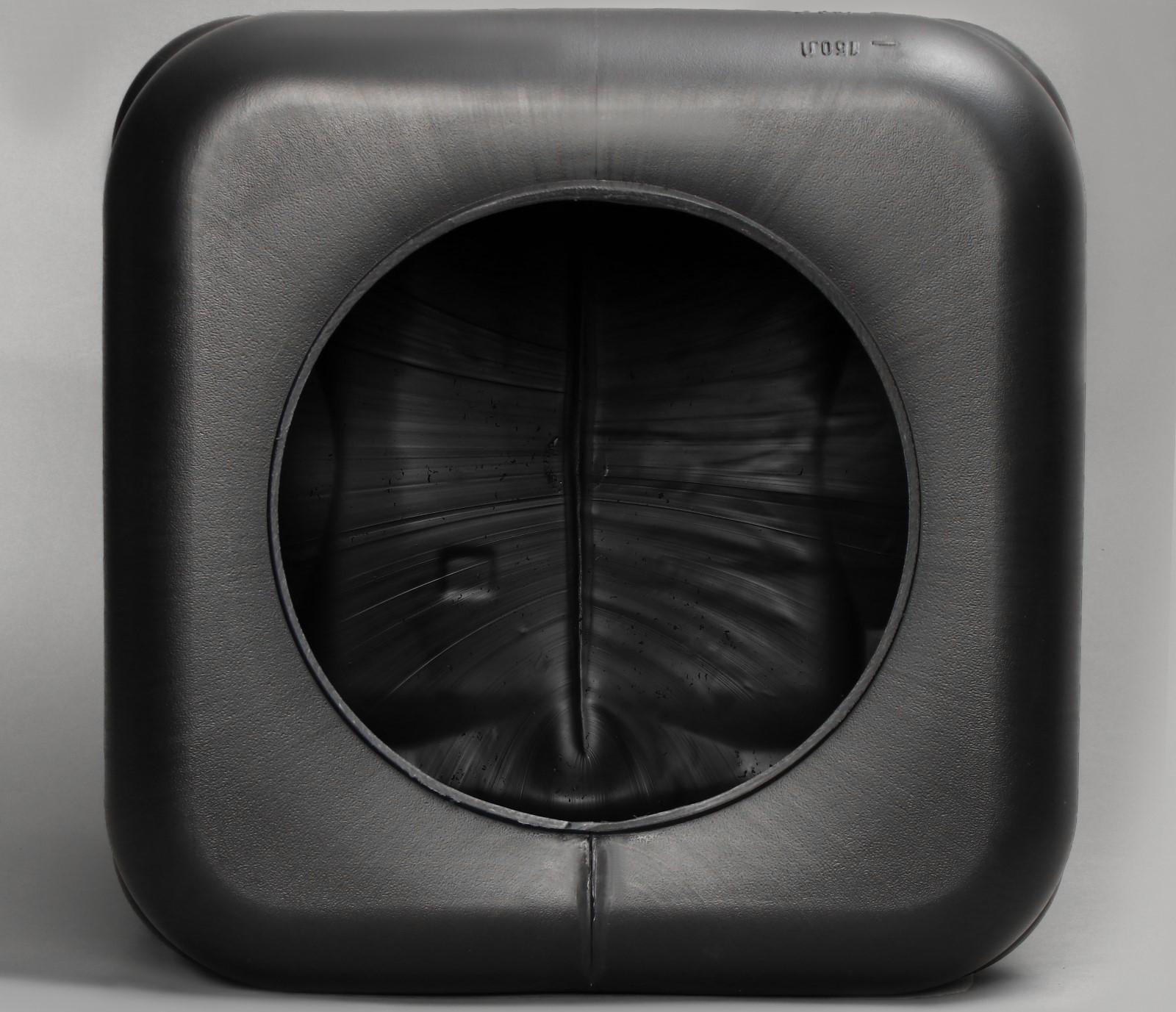 Бак для душа, 150 л, с крышкой, с резьбой под кран, чёрный