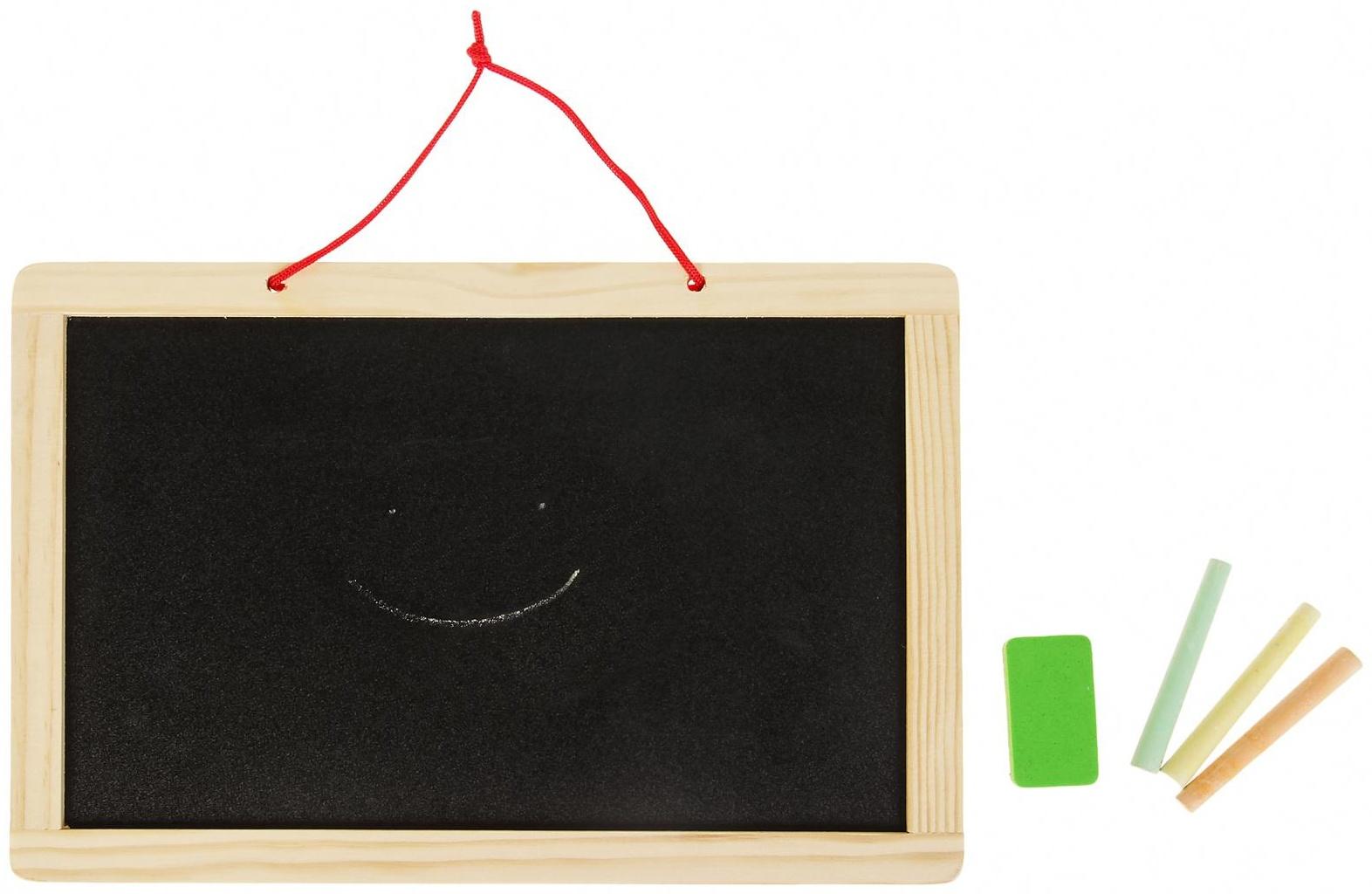 Доска двусторонняя, малая, в наборе магниты с алфавитом, маркер на водной основе, мелки, губка