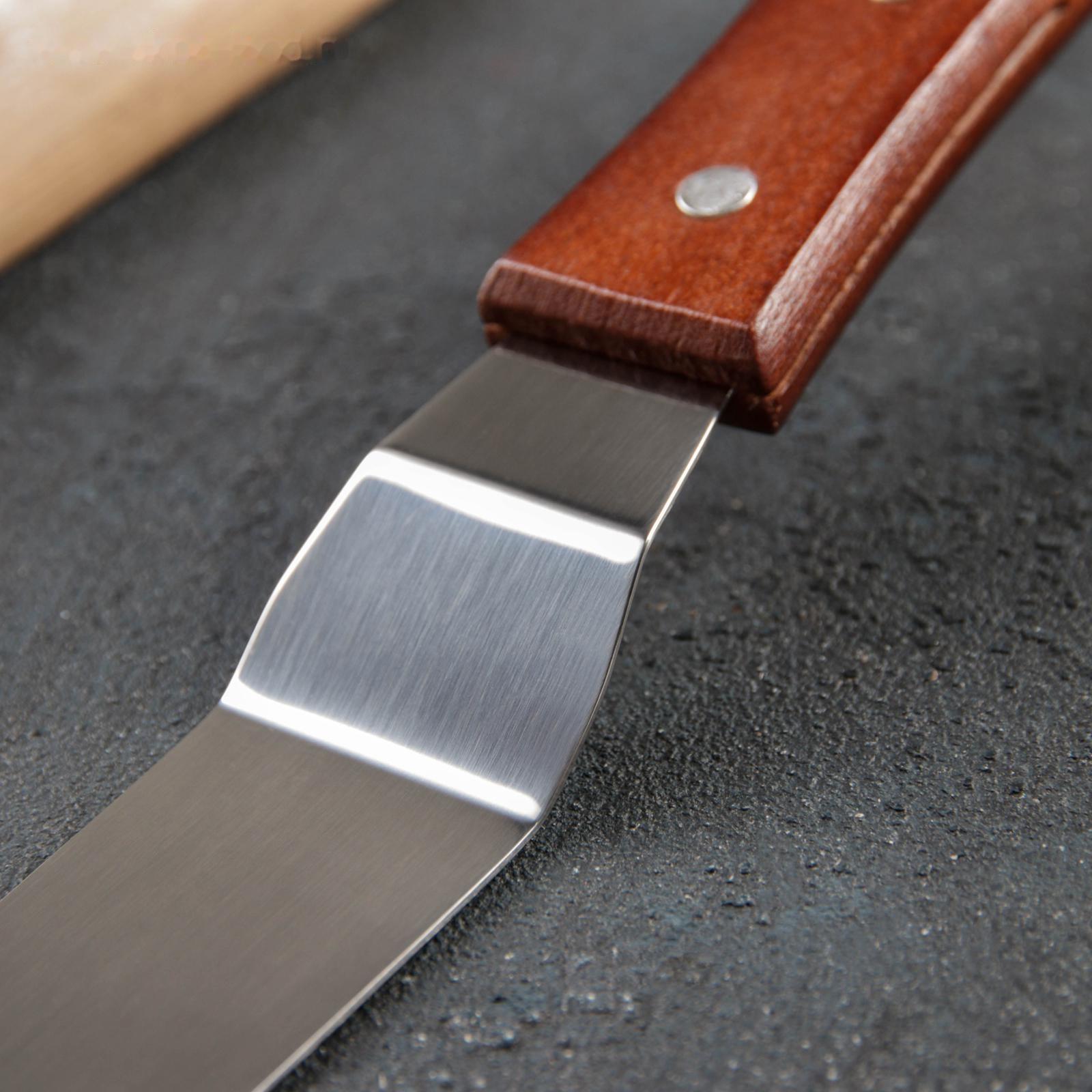 Лопатка-палетка с деревянной ручкой, изогнутая, 26 см