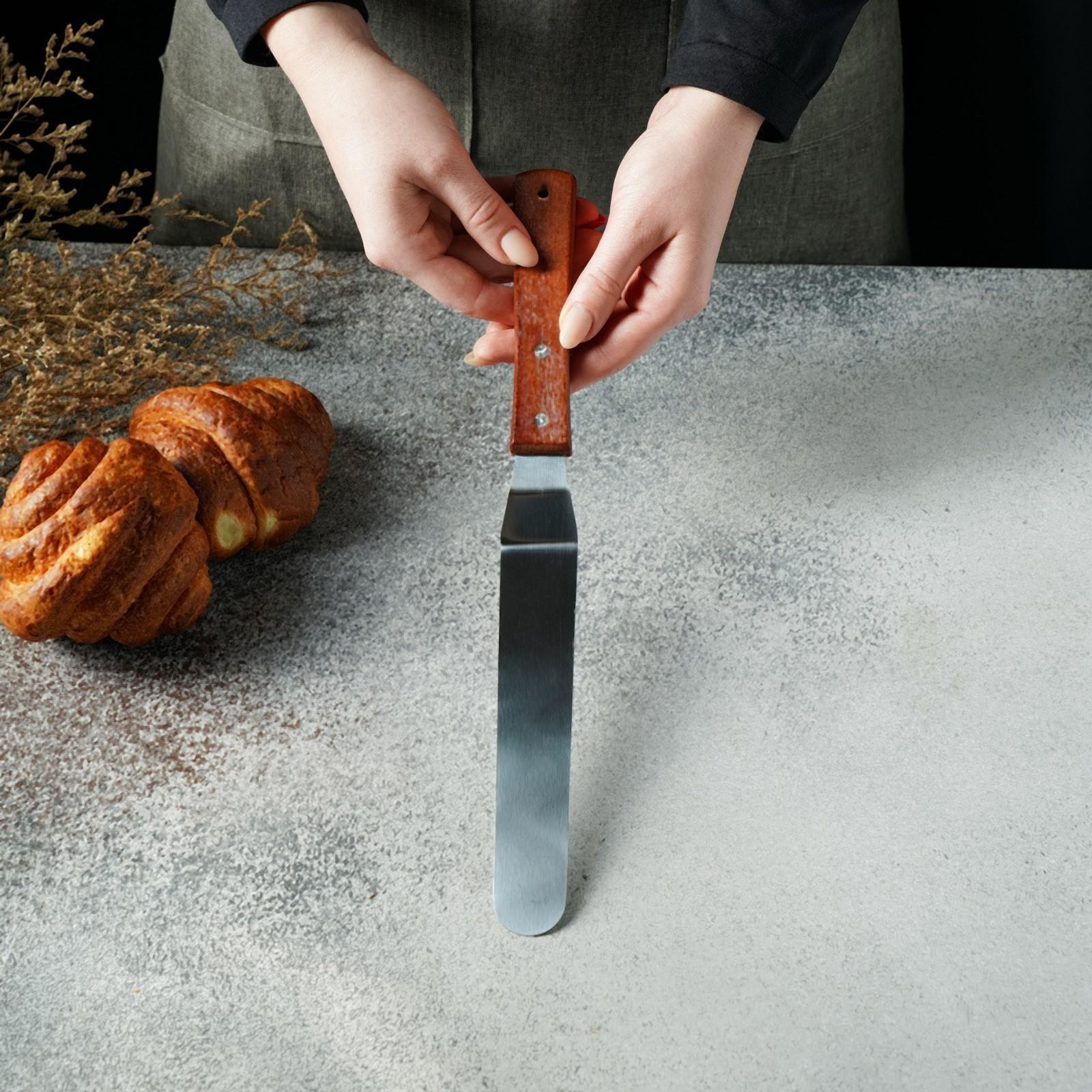 Лопатка-палетка с деревянной ручкой, изогнутая, 31,5 см