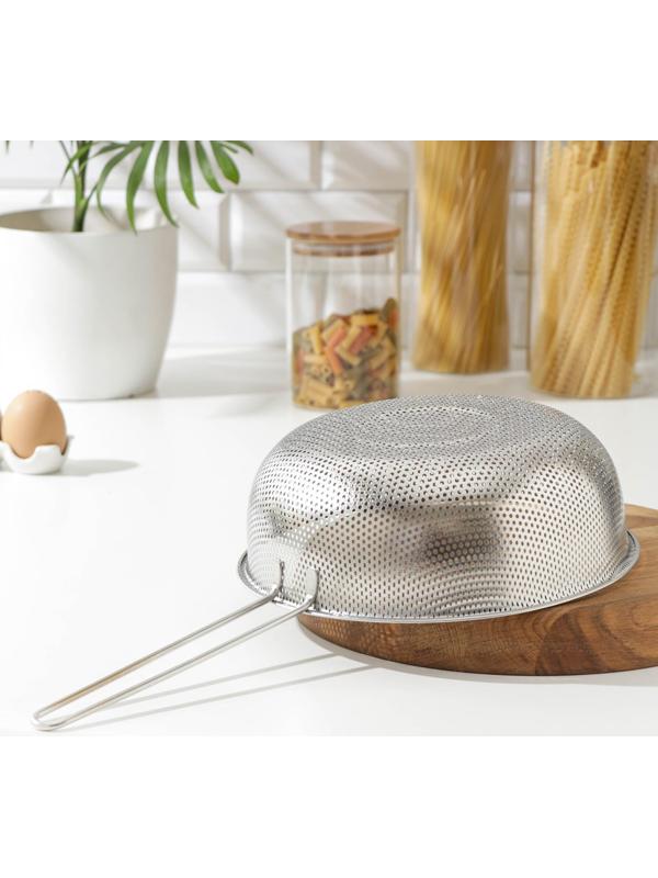 Дуршлаг из нержавеющей стали «Марко», d=25 см, длинная ручка, цвет хромированный