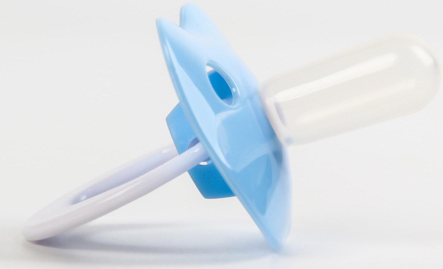 Пустышка силиконовая анатомическая с колпачком, от 0 - 3 мес., цвет голубой