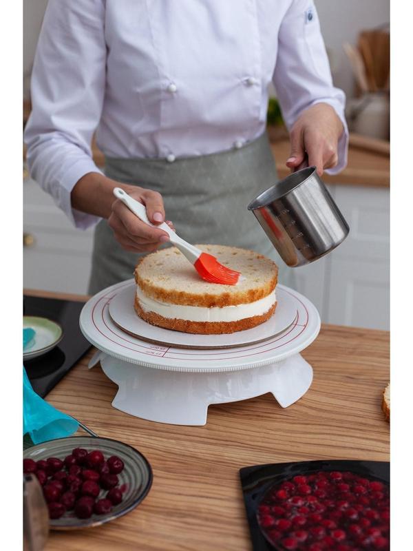 Подставка для торта вращающаяся, 28,5×7,5 см, с рычагом-блокиратором вращения,с разлиновкой
