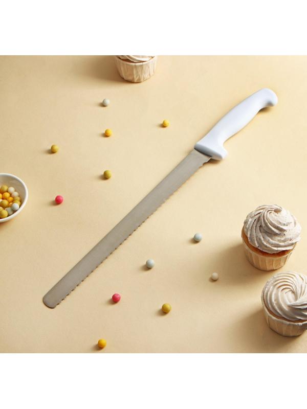 Нож для бисквита, крупные зубчики, ручка пластик, рабочая поверхность 30 см (12»), толщина лезвия 1,8 мм