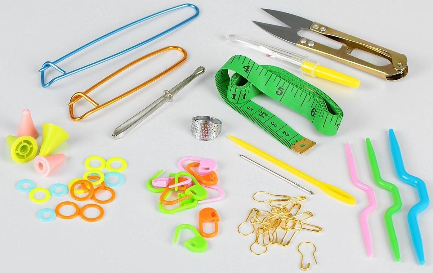 Набор для вязания , 57 предметов, в футляре