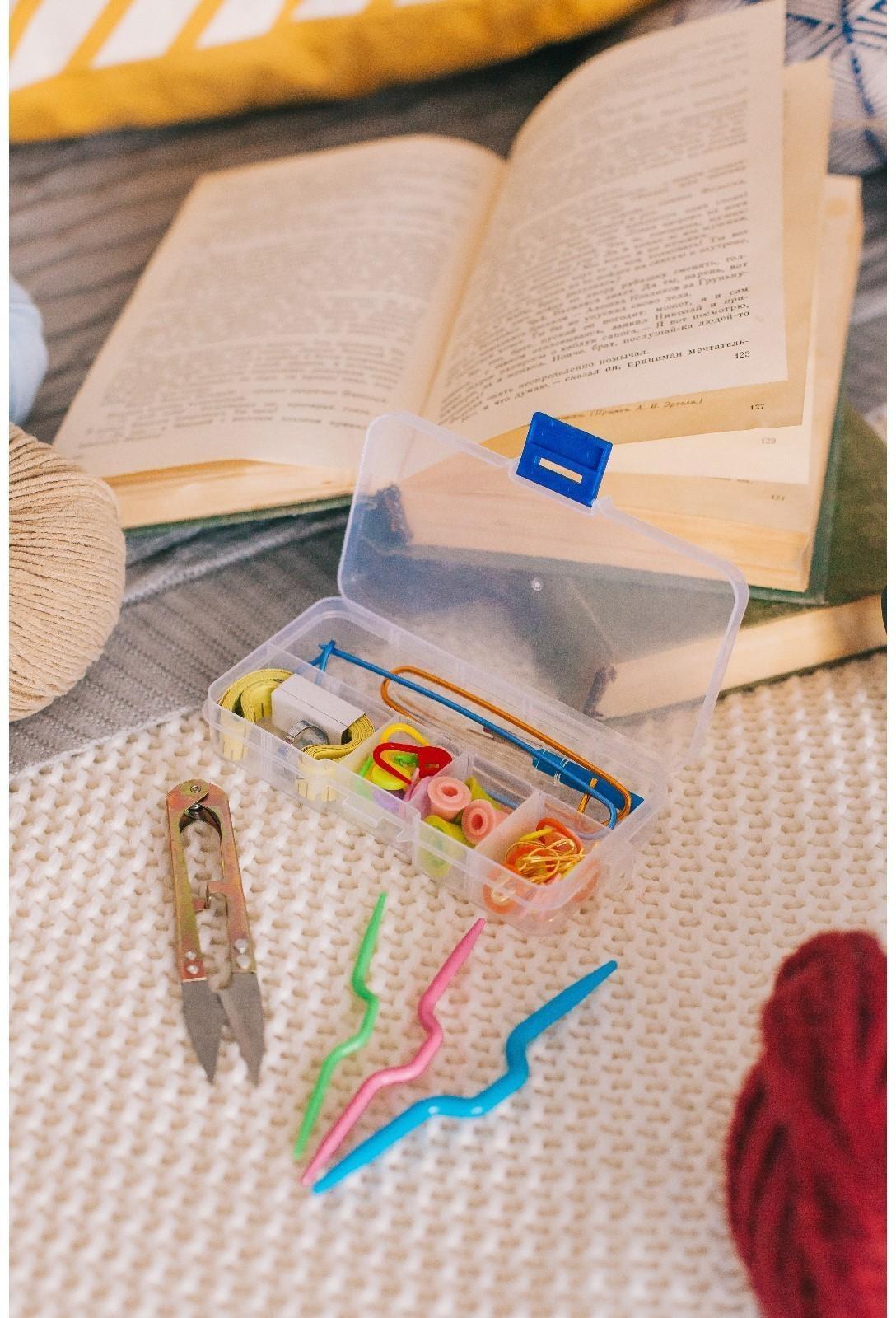 Набор для вязания , 57 предметов, в футляре