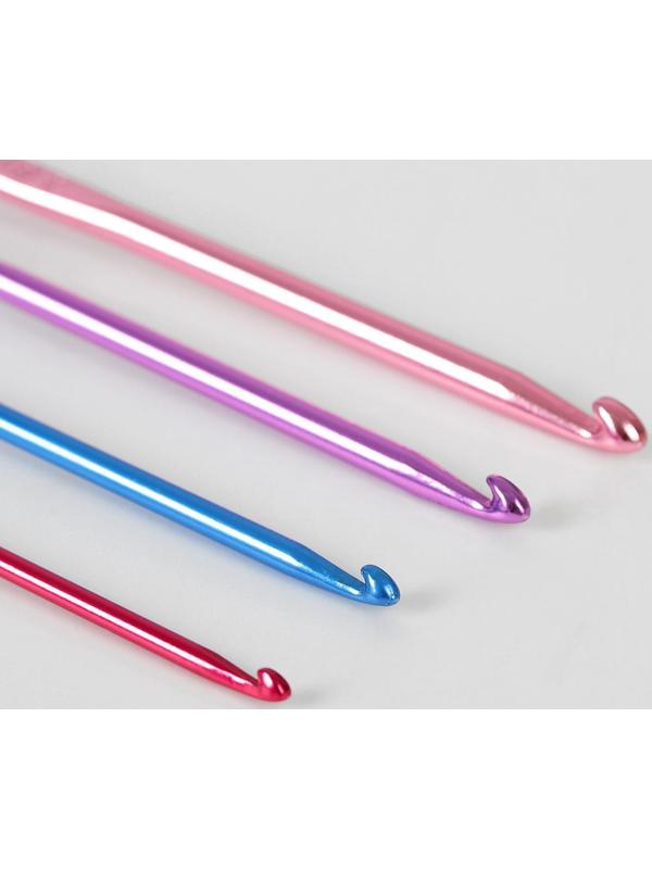 Набор для вязания, 28 предметов, в футляре