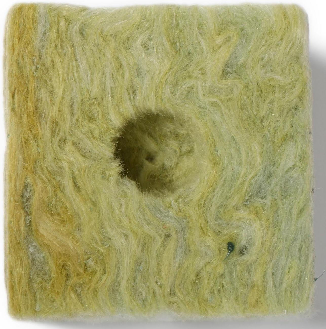 Субстрат минераловатный в кубике, 7.5 × 7.5 × 6.5 см, отверстие 15 × 15 мм, «Эковер»