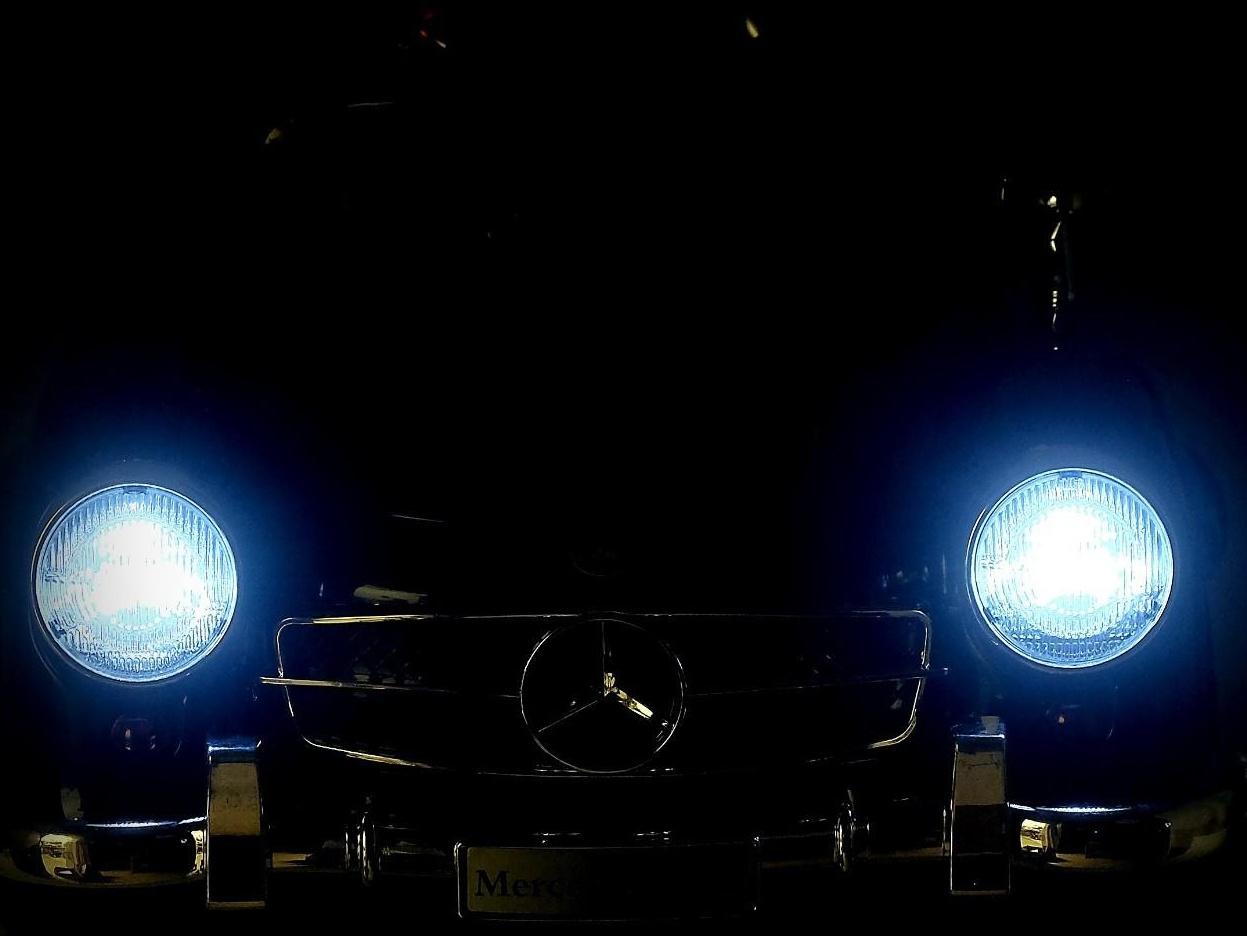 Электромобиль MERCEDES-BENZ 300SL, с радиоуправлением, свет и звук, цвет черный