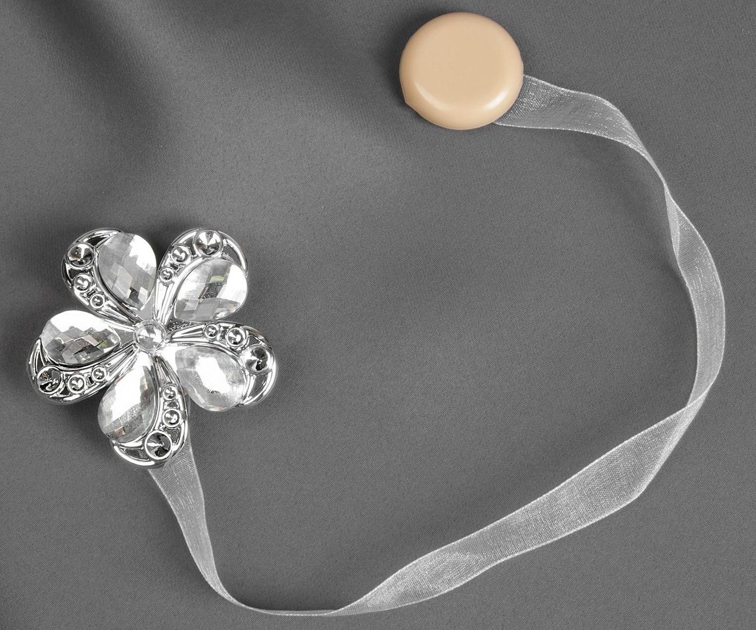 Подхват для штор «Цветок ромашка», d = 5,5 см, цвет серебряный