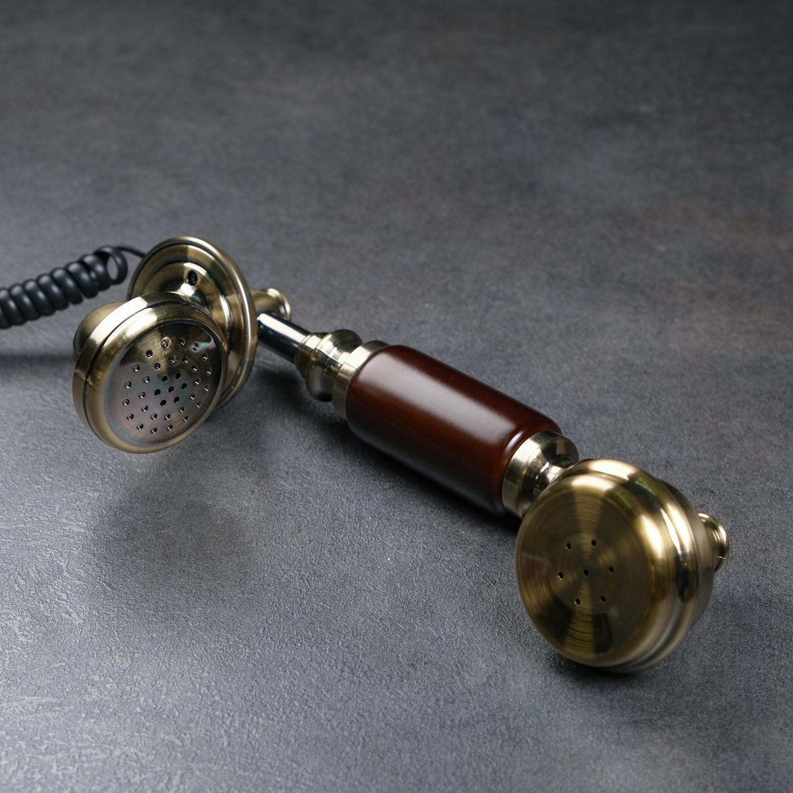 Ретро-телефон 