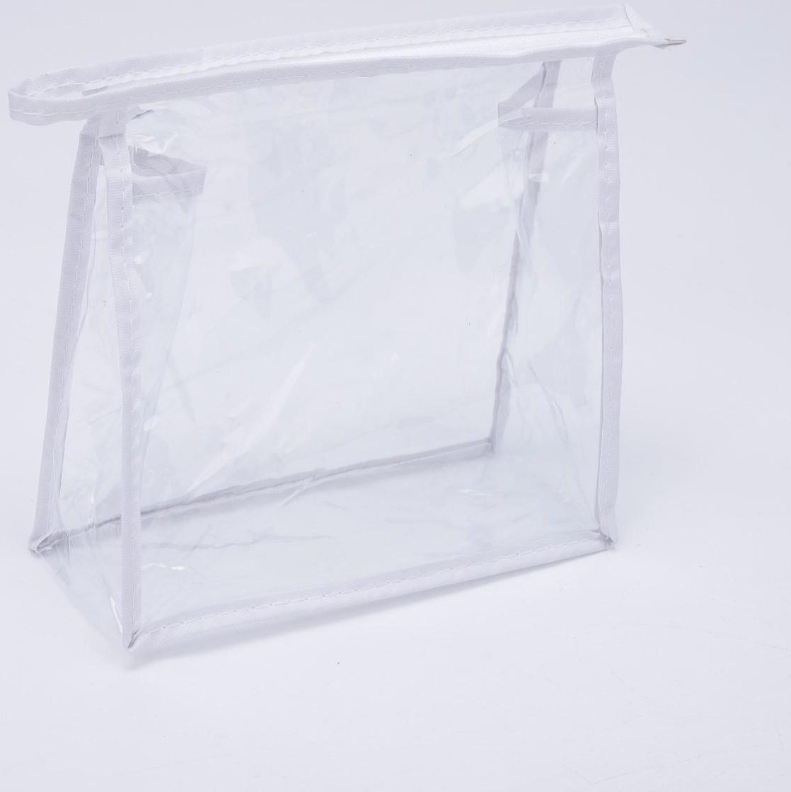 Косметичка на молнии, цвет белый