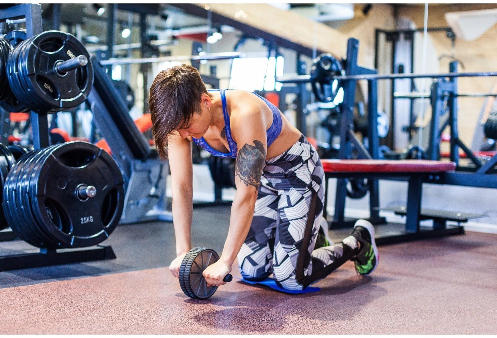 Набор для фитнеса (ролик для пресса+эспандер), цвет синий