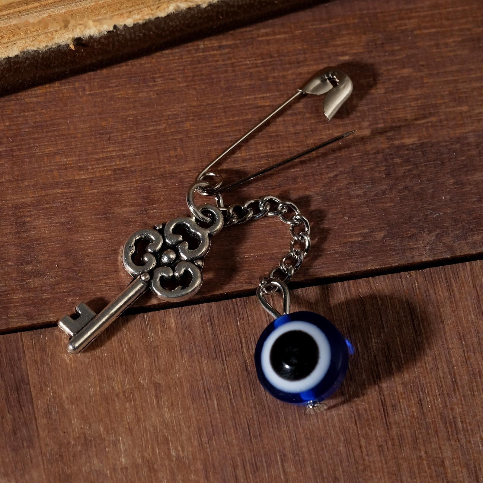 Булавка-оберег 