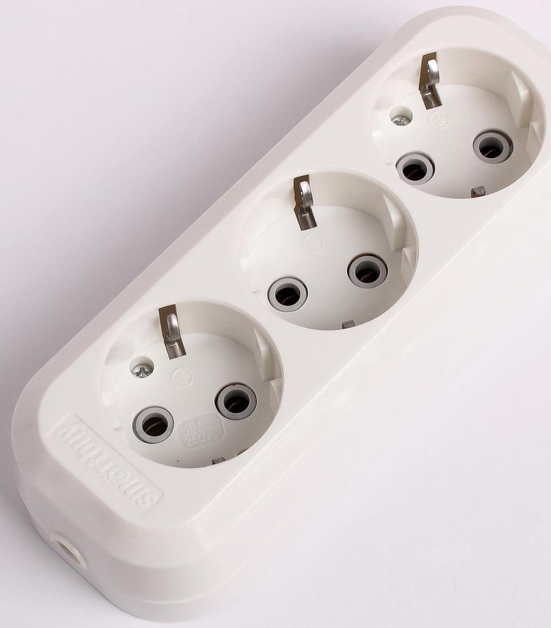 Колодка Smartbuy, 3 розетки, 16 А, 3500 Вт, с з/к, белая