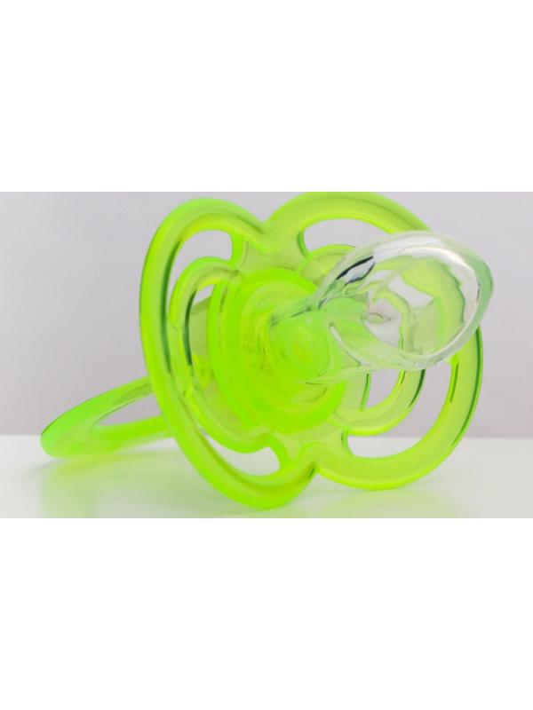 Пустышка силиконовая ортодонтическая «Бантик» с колпачком, от 0 - 3 мес., цвет зелёный