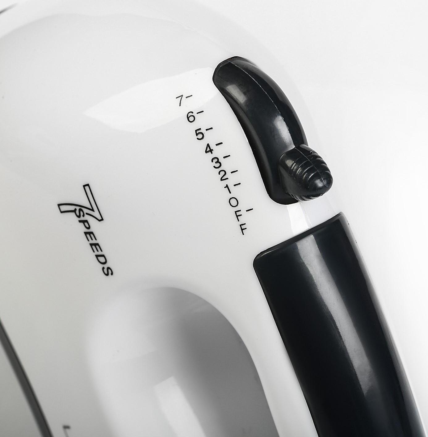 Миксер Luazon LMR-04, ручной, 180 Вт, 7 скоростей, 4 насадки, бело-чёрный