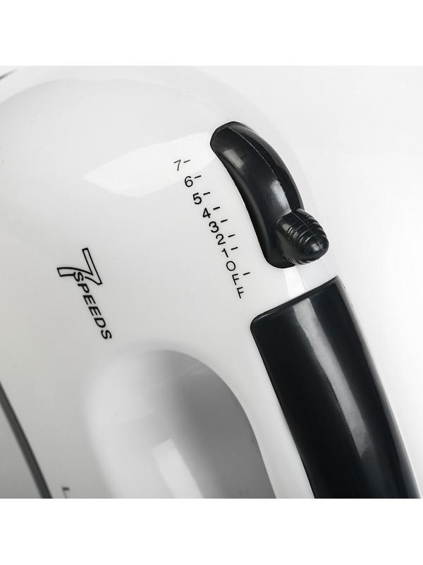 Миксер Luazon LMR-04, ручной, 180 Вт, 7 скоростей, 4 насадки, бело-чёрный