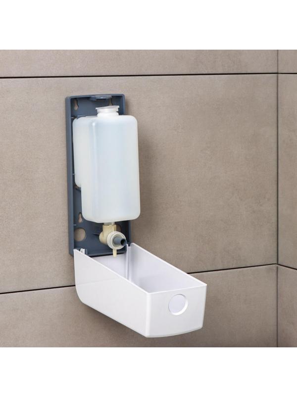 Диспенсер для антисептика или жидкого мыла механический, 600 мл, пластик, цвет белый