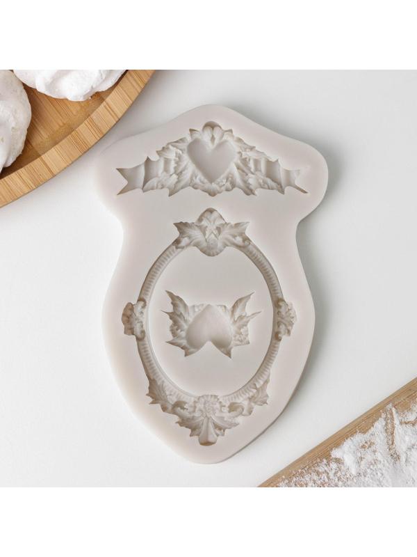 Молд «Сердца, рамка, лепнина», 12,5×8,2×1,1 см, цвет МИКС