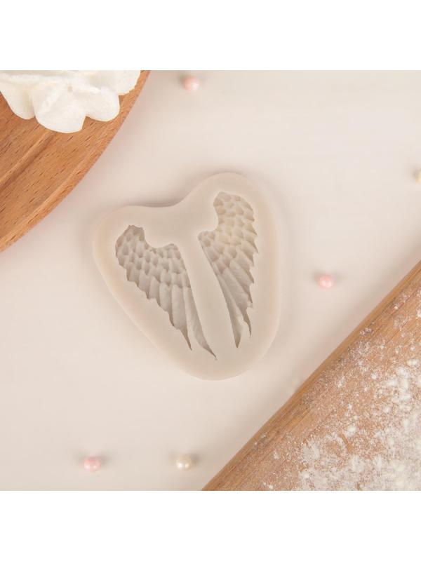 Молд «Крылья», 7×6,5 см, цвет МИКС