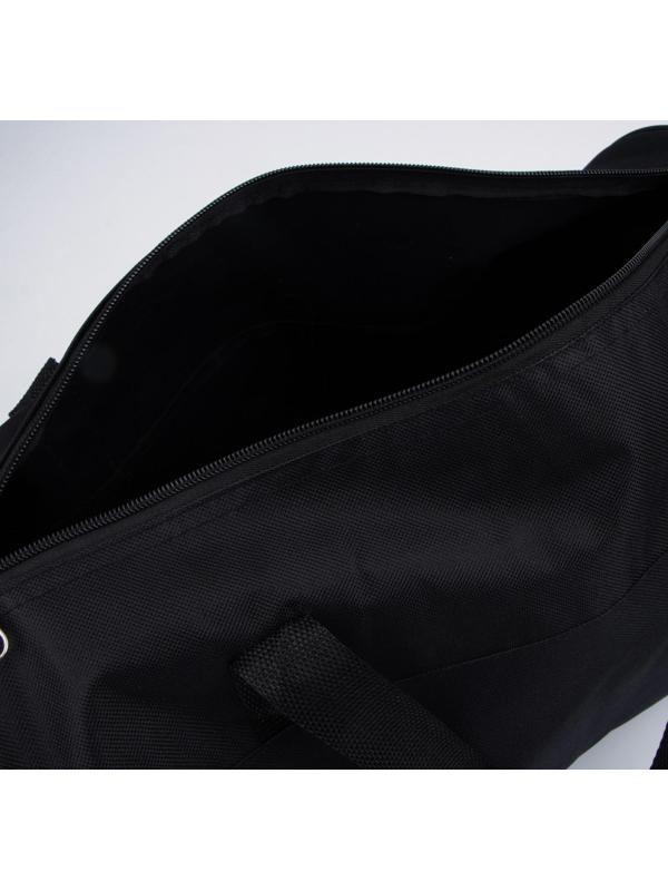 Сумка спортивная на молнии, длинный ремень, цвет чёрный