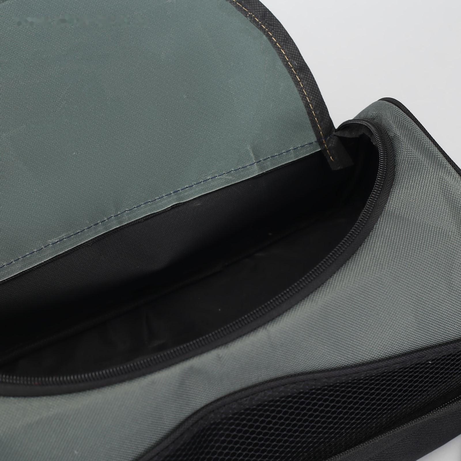 Сумка спортивная на молнии, наружный карман, длинный ремень, цвет чёрный