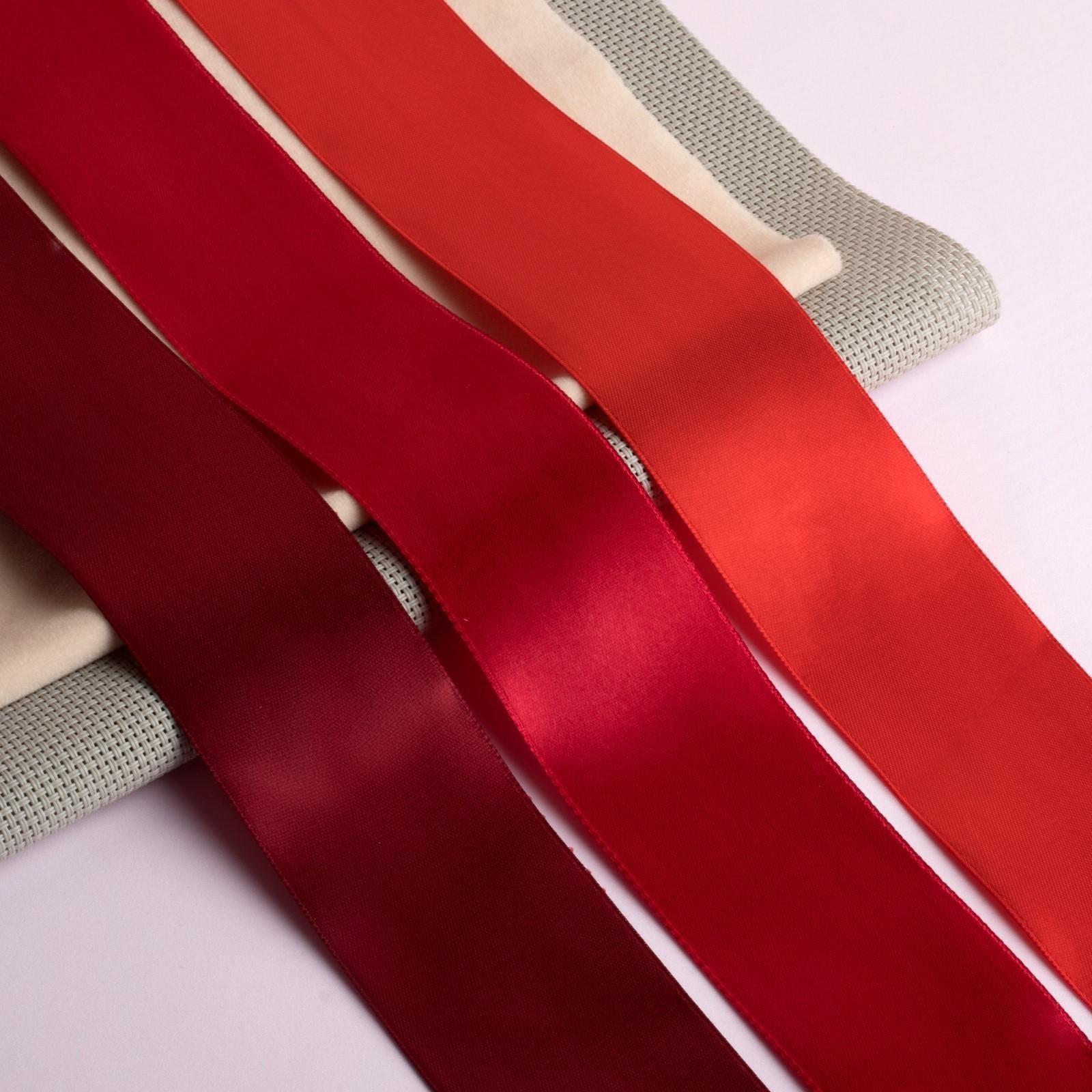 Набор атласных лент, 3 шт, размер 1 ленты: 50 мм × 23 ± 1 м, цвет красный спектр