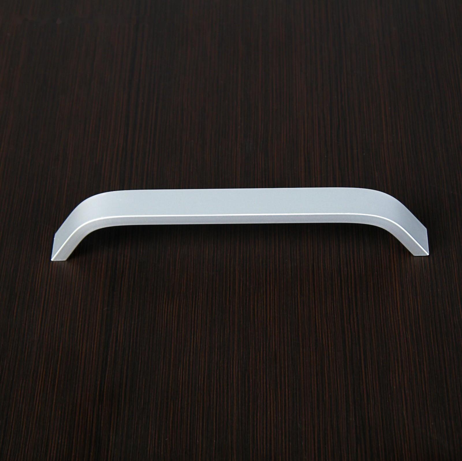 Ручка-скоба РС109, м/о 160 мм, цвет матовый хром