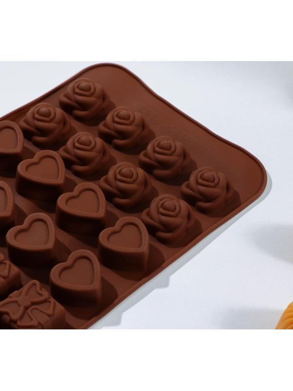 Форма для льда и кондитерских украшений Доляна «Подарок, сердце, роза», 23,2×13,8×1,1 см, 24 ячейки (2,6×2,6×2 см), цвет МИКС