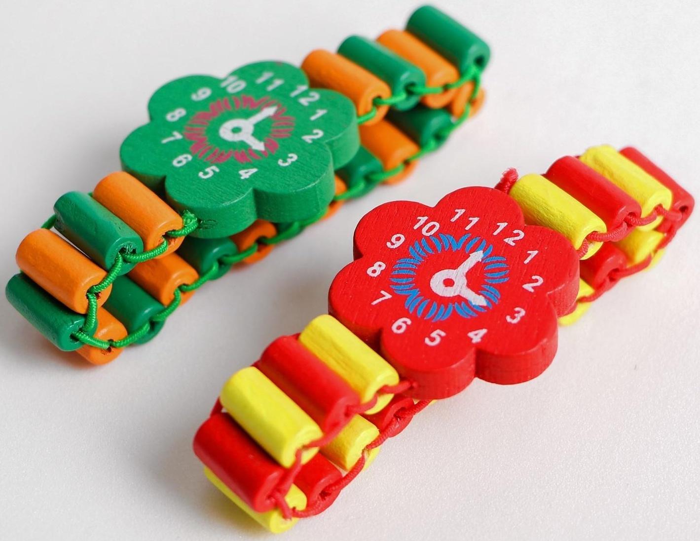 Часы детские, на резиночке с фигурным циферблатом, цвета МИКС