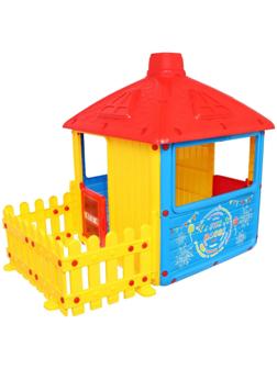 Игровой домик для улицы «Городской дом» с ограждением