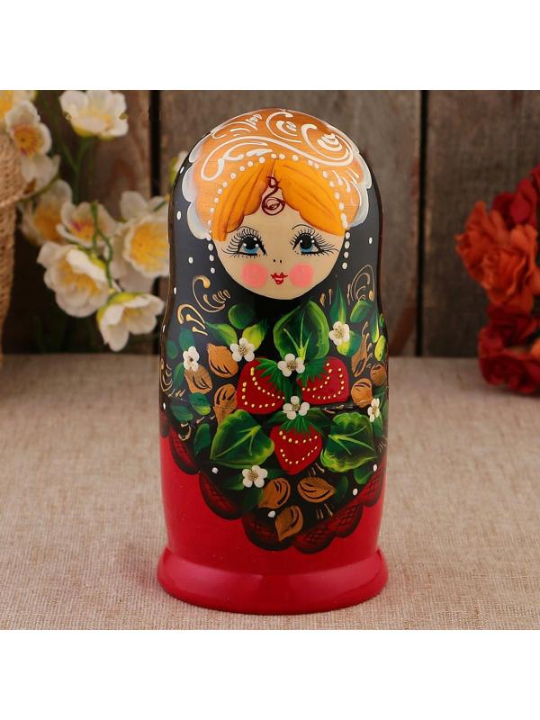 Матрёшка «Земляничка», чёрный платок, 5 кукольная, 18 см