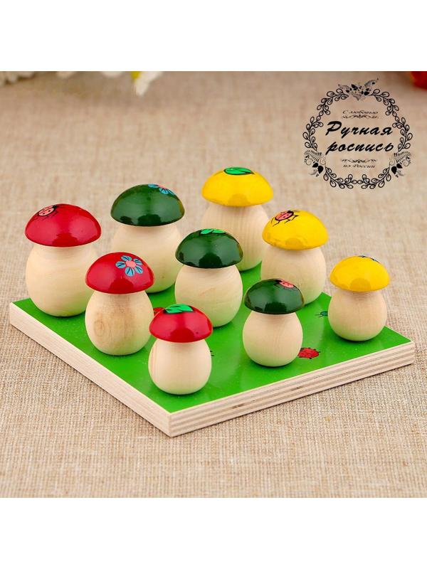 Набор для развития логики «Грибочки», 9 шт по 3-5 см, доска 12х12 см