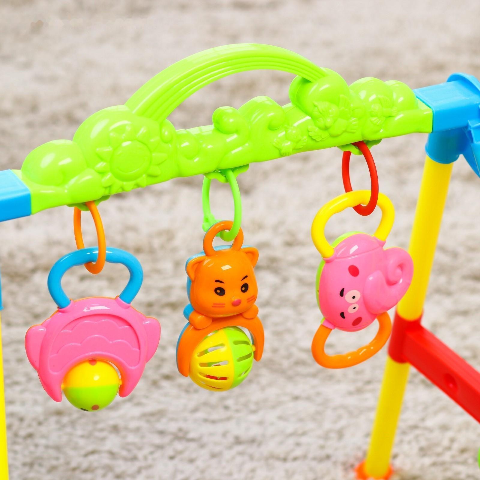 Игровой развивающий центр «Детство», с погремушками