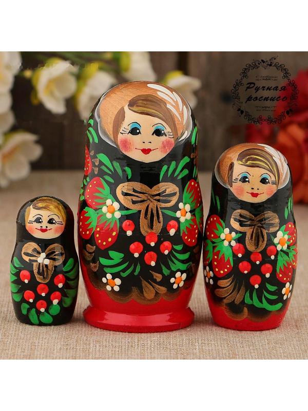 Матрёшка «Хохлома», чёрный платок, 3 кукольная, 9 см