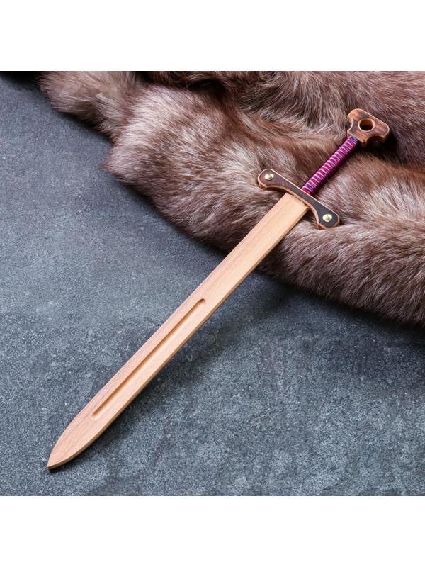 Сувенирное деревянное оружие 