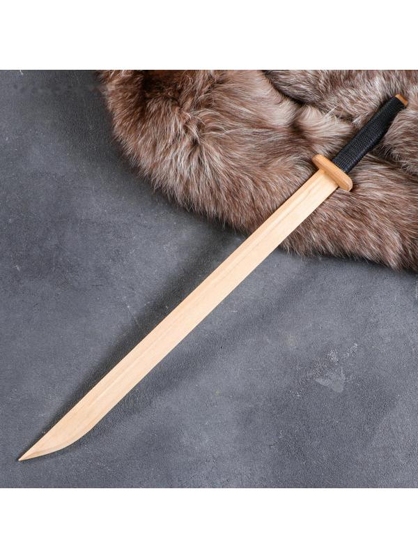 Сувенирное деревянное оружие 