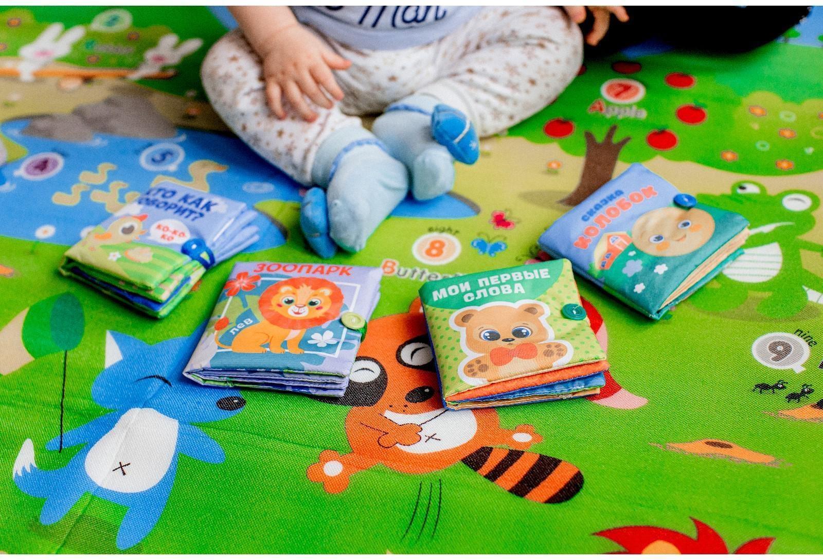 Книжка-шуршалка «Сказка Колобок» 11х11 см