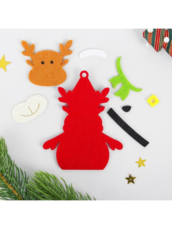 Набор для творчества - создай ёлочное украшение из фетра «Новогодний олень в шарфике»